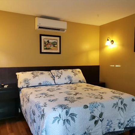 Airport Costa Rica B&B Rio Segundo Exterior photo